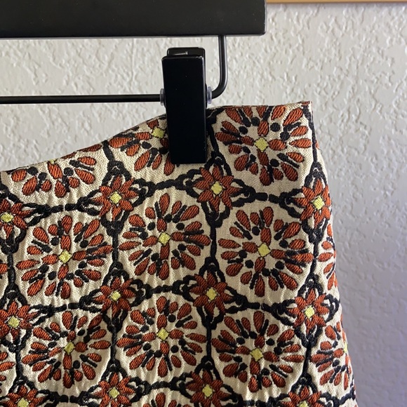 H&M Embroidered Skirt - Picture 2 of 4